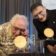 Aziz Sancar’ın Nobel Madalyası üniversitesinde sergilenmeye başladı