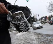 100 mililitre suya 19 gr tuz atarsanız su kaç derecede donar?