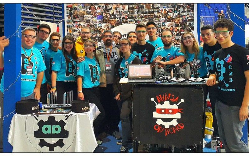 Genç mucitler First Robotics Competition’da ödül kazandı