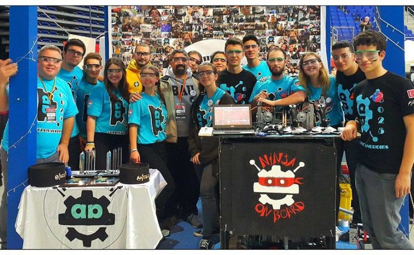 Genç mucitler First Robotics Competition’da ödül kazandı