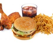 Aşırı yağlı beslenme kanser riskini artırıyor