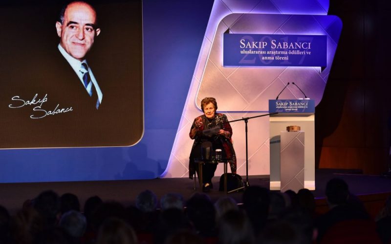 2017 Sakıp Sabancı Jüri Özel Ödülü Nermin Abadan Unat’a verildi