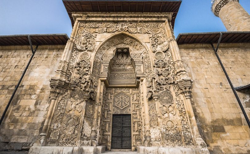 Ulu Camii Cennet Kapısı, Mona Lisa’dan daha zengin