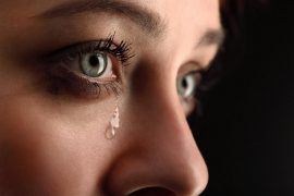 Kullanmayı bilenler için en etkin silah: Gözyaşları