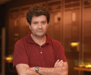 Prof. Dr. Edhem Eldem, Collège de France’da Türk ve Osmanlı Tarihi Kürsüsü’ne seçildi
