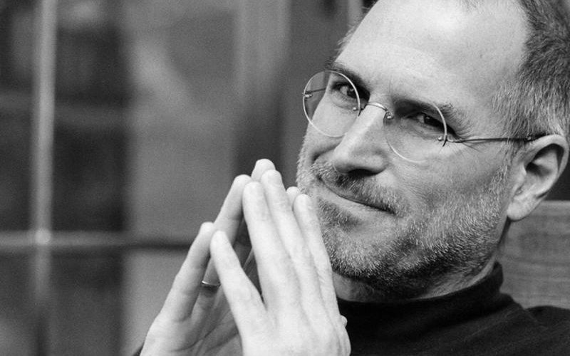Bugün, kişisel bilgisayar devriminin öncülerinden Steve Jobs’un doğum günü