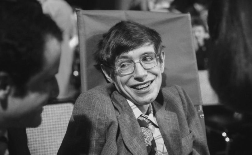 Video: Profesör Stephen Hawking 1942 – 2018