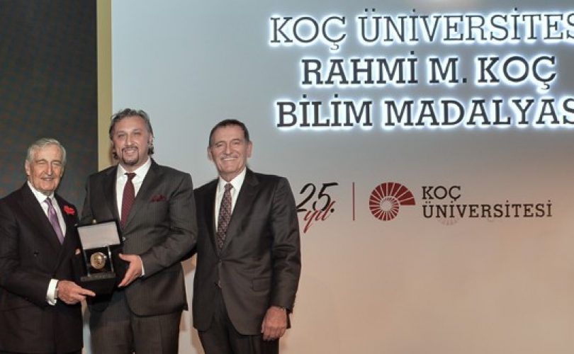 Koç Üniversitesi Rahmi Koç Bilim Madalyası Prof. Dr. Metin Sitti’ye verildi