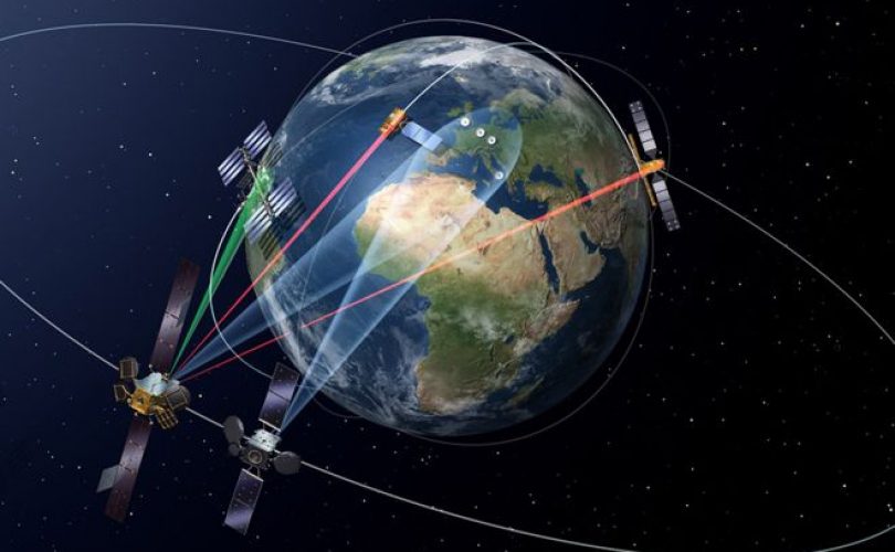 Avrupa’nın ikinci uzay iletişim uydusu fırlatıldı