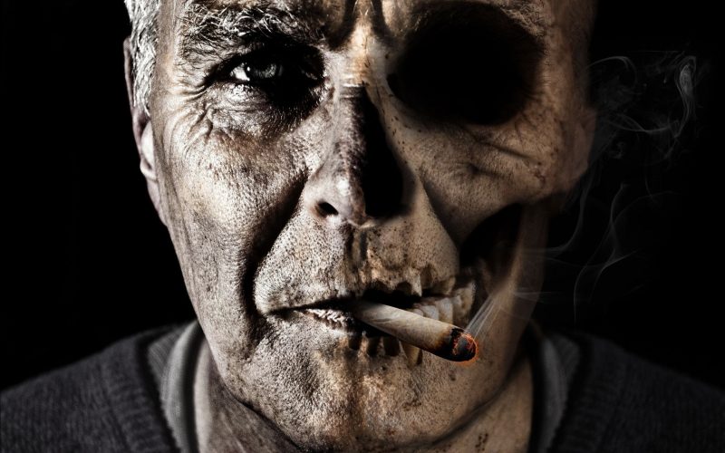 Sigara beyni daha hızlı yaşlandırıyor