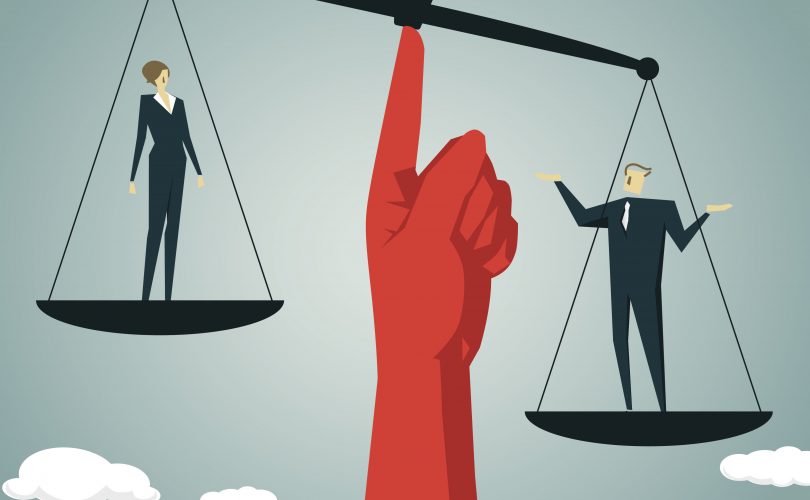 Yazı ile birlikte kadınların başarıları unutturuldu