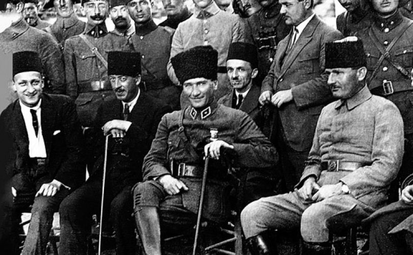 14 Mart dolayısıyla Atatürk ve yol arkadaşı Tıbbiyeliler…