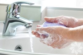 Cildinize yapışan virüsleri yine en iyi sabun temizler