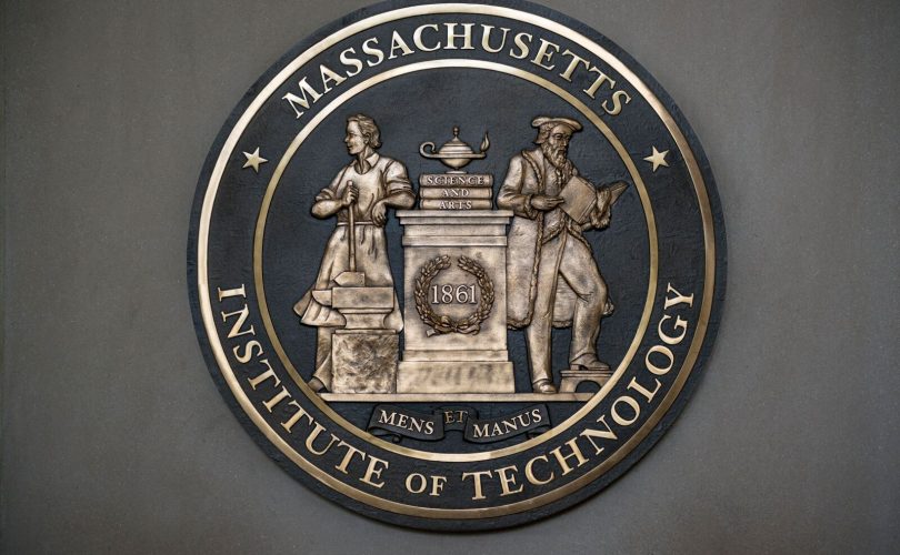 MIT’de Bilimsel Araştırma ve Eğitimin Covid-19 Dinamikleri