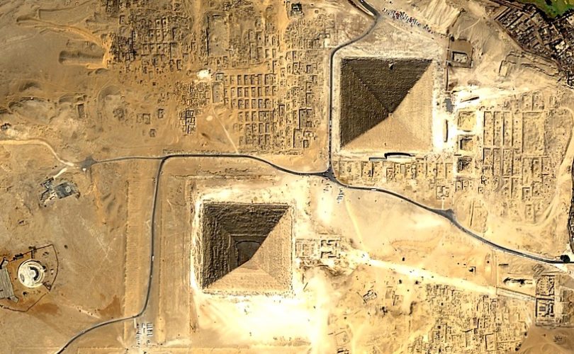 Ekranda toz-topraksız arkeoloji?