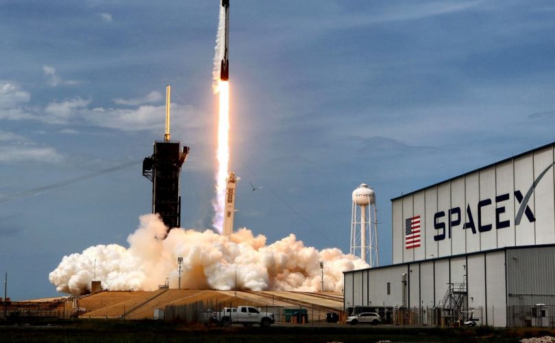 60 Starlink uydusunun fırlatılması ertelendi