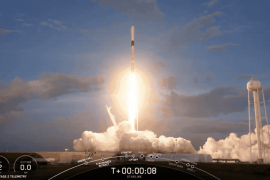 SpaceX, Starlink ağı için 60 internet uydusunu daha uzaya fırlattı