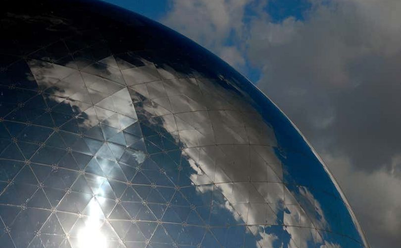 Gezegeni geo-mühendislikle değiştirmeli miyiz?