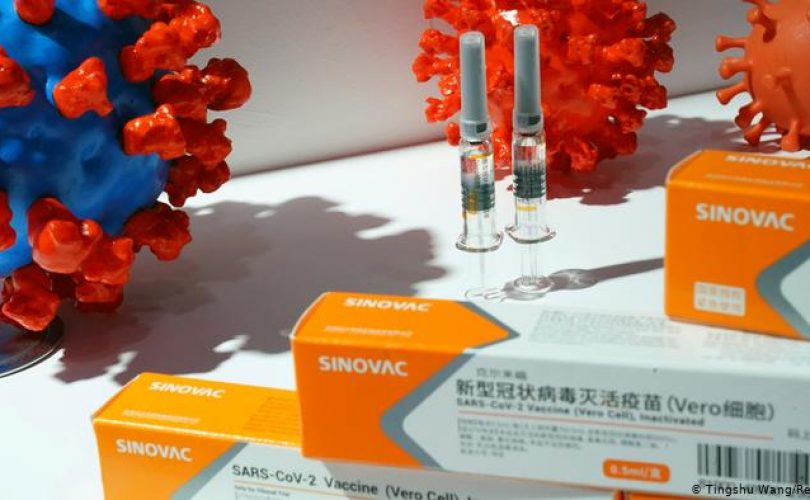 CoronaVac aşısı ilk yan etki raporu