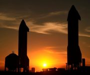 SpaceX’in uzay aracı iniş sırasında patladı