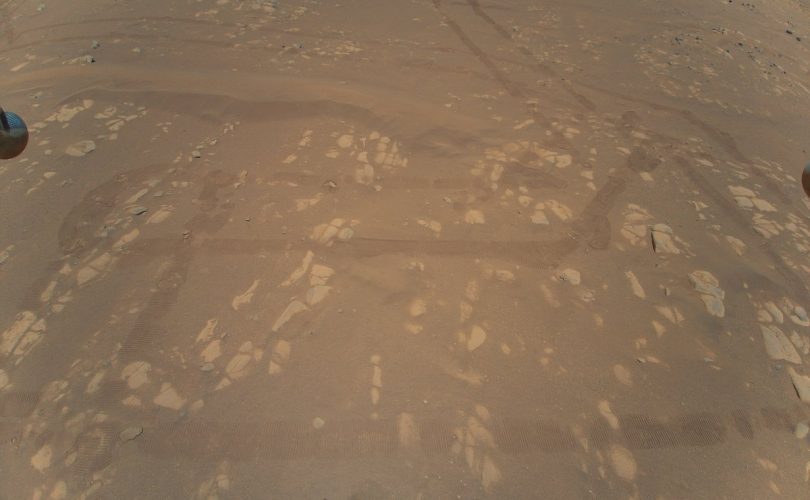 Mars’taki ilk helikopter uçuşundan yeni görüntü