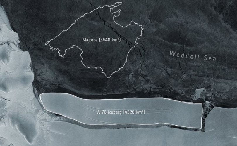 Antarktika’da dünyanın en büyük buzdağı koptu