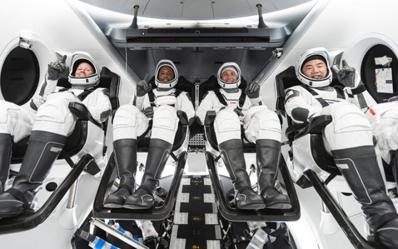 SpaceX-NASA Crew-1 astronotları Dünya’ya döndü