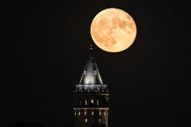 Yılın en büyük ve en parlak dolunayı olan ‘Mavi Süper Ay’ bu gece