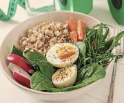 Protein ağırlıklı kahvaltı tokluğu ve odaklanmayı artırıyor