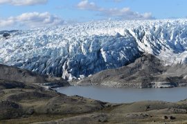Grönland buzunun altında ilkel bir göl bulundu