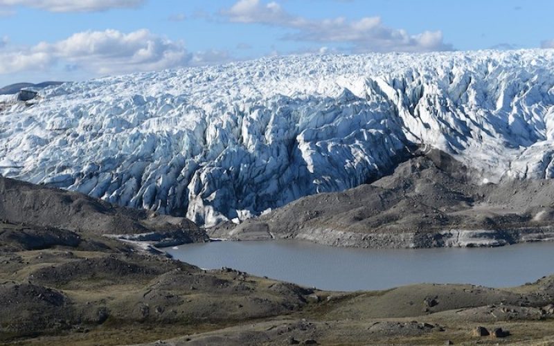 Grönland buzunun altında ilkel bir göl bulundu