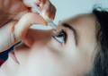 FDA onaylı göz damlasıyla, yakın gözlüğüne elveda