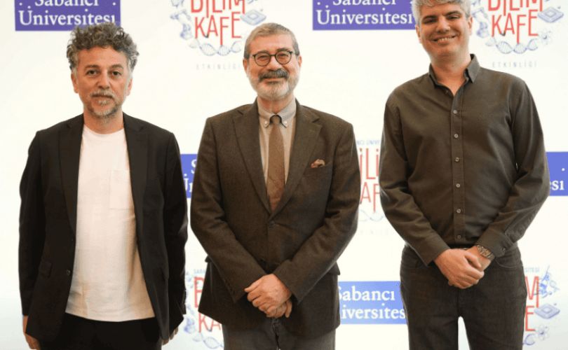 Sabancı Üniversitesi “Bilim Kafe”de gençlerle yapay zeka üzerine disiplinlerarası bir keşfe çıktı