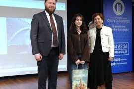 Uzay Öyküleri ödülünü Zehra Nil Kulak aldı