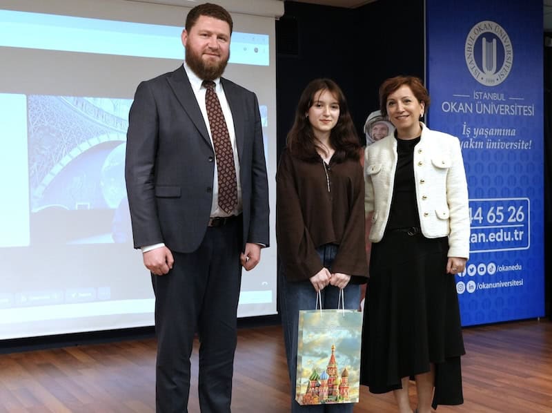 Uzay Öyküleri ödülünü Zehra Nil Kulak aldı